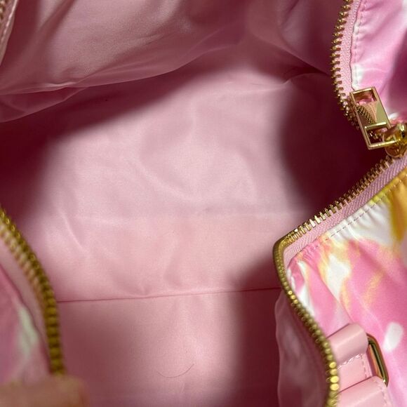 NWOT Stoney Clover Lane Nylon Tie Dye Weekender Duffle Bag with Shoulder Strap. - Picture 6 of 6